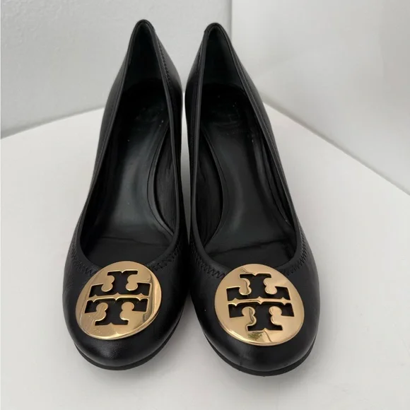 Tory Burch Black and Gold Wedge Shoes size 8 - Picture 2 of 7